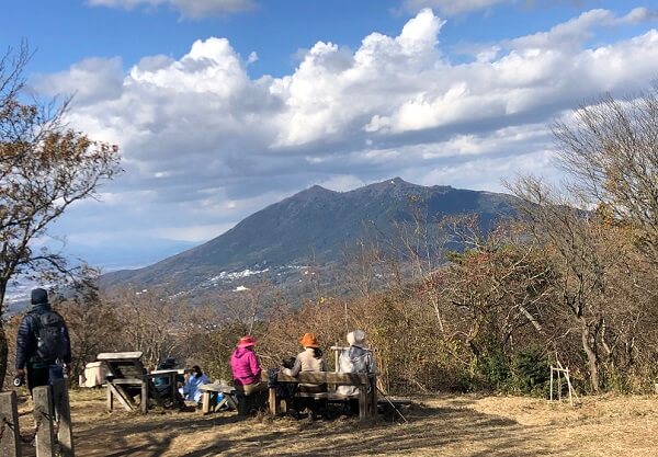 筑波山が正面から大きく見える