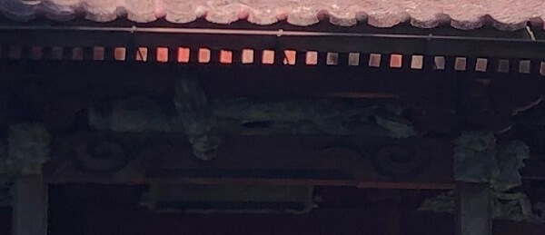 善光寺本殿の飾りつけ